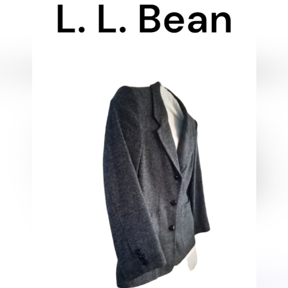 ∆-L. L. Bean Herringbone Tweed Blazer w/ Black Leather Buttons- Size 8P- VTG